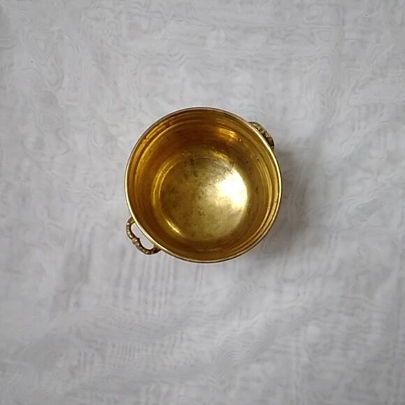 VTG, Small Brass Witch’s Cauldron Pot Tripod Spellmaking Tool Antique Tone Gold - Picture 4 of 11